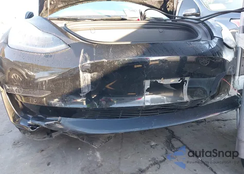 2019 Tesla Model 3 Long Range/Mid Range/Standard Range/Standard Range Plus z USA, uszkodzony, nr VIN 5YJ3E1EA2KF305543